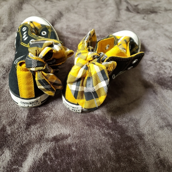 Kids Converse - Picture 3 of 6